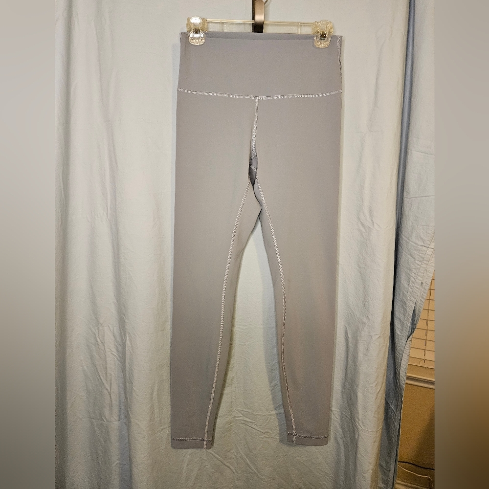 Lululemon Wunder Under High-Rise Tight in Chambray - Size 8